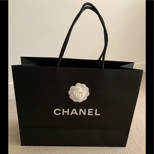 CHANEL Shopping Bag - NEW
